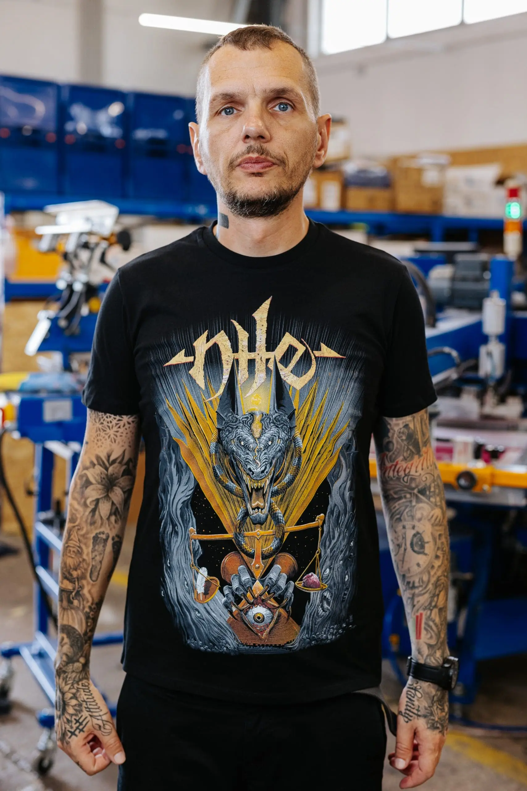 NHE Band Merchandise T-Shirt mit individuellem siebgedruckten Artwork