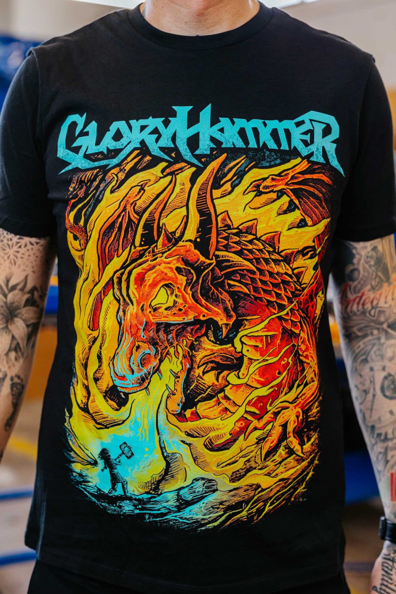 Gloryhammer Metal Band T-Shirt mit lebendigem mehrfarbigem Fantasy-Siebdruck-Design